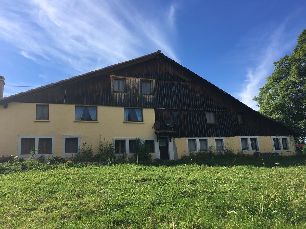 Villa La Dernier  La Côte-aux-Fées Esterno foto