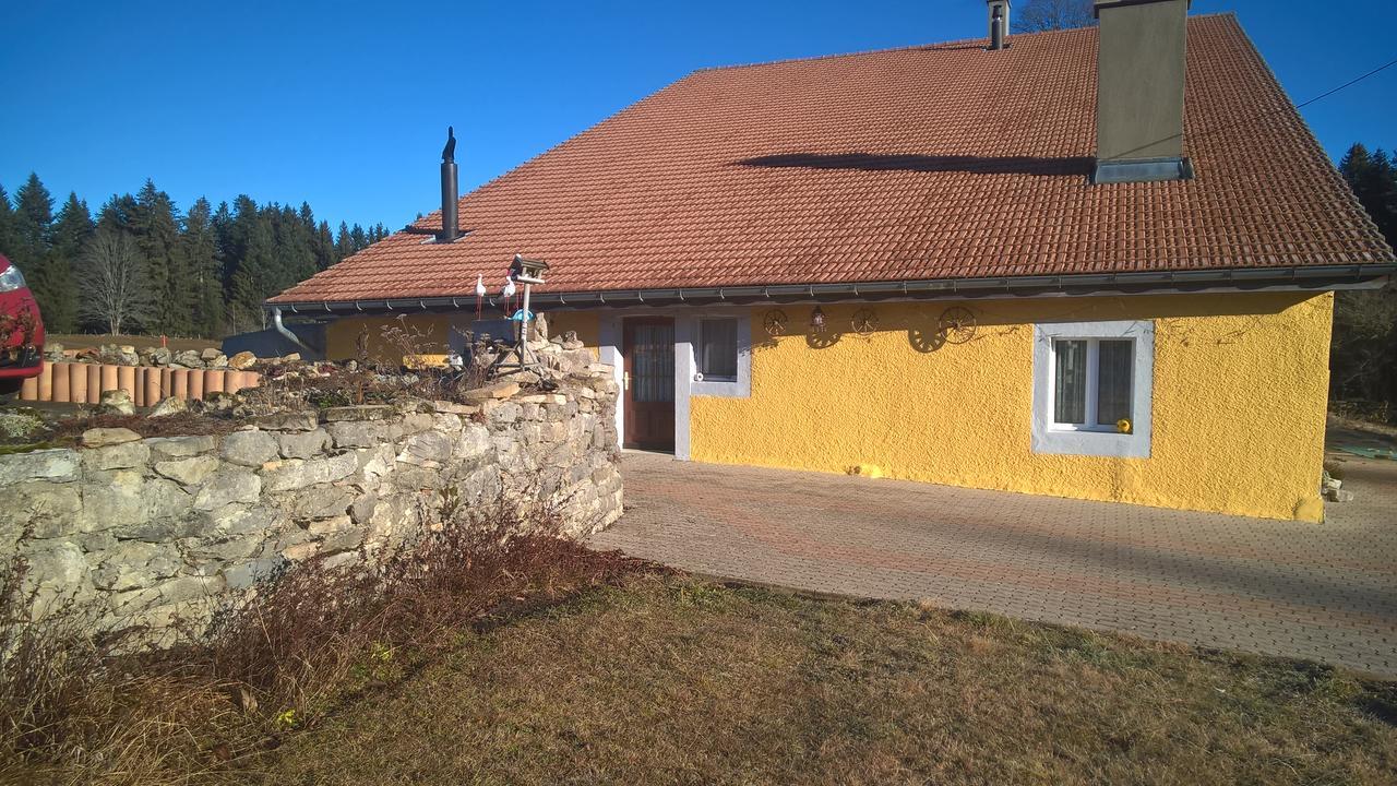 Villa La Dernier  La Côte-aux-Fées Esterno foto