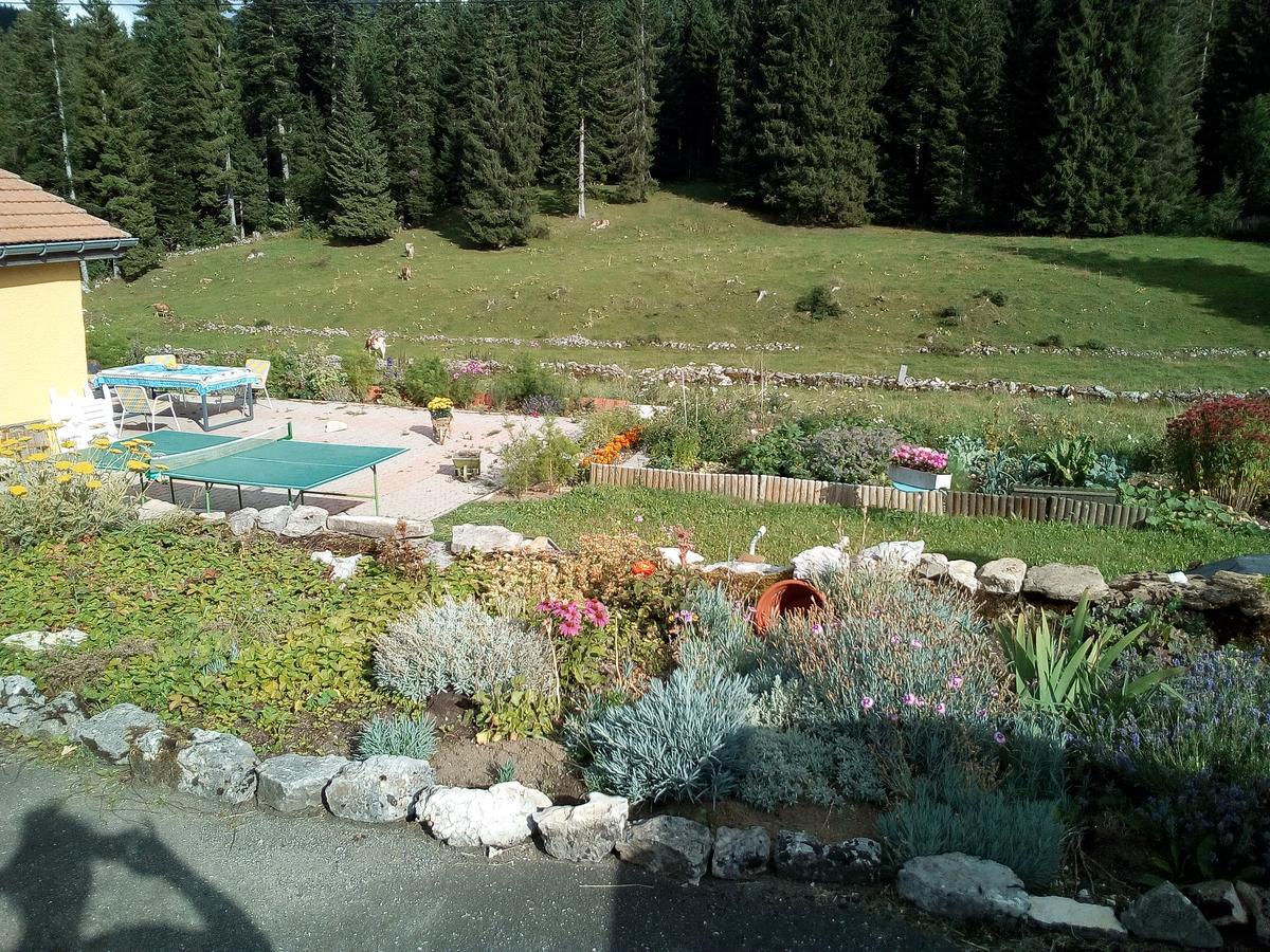 Villa La Dernier  La Côte-aux-Fées Esterno foto